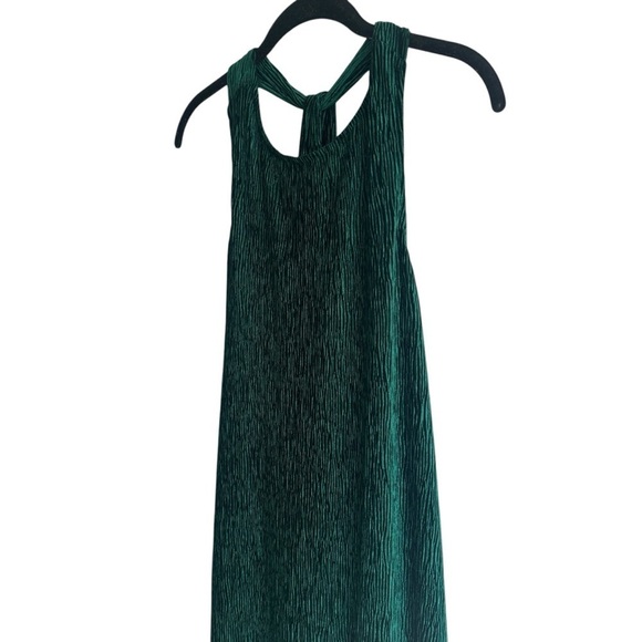 Maeve Anthropologie Adrienne Twist-back Velvet Midi Dress in Green, Size S - Picture 5 of 9